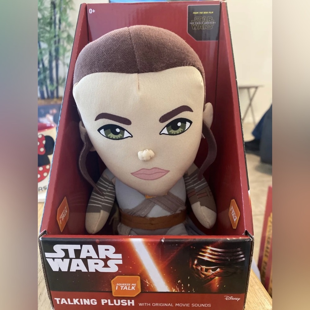 Star Wars The Force Awakens 9" Taking Rey Plush